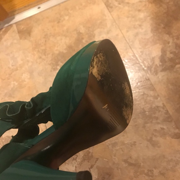 Steve Madden Green Platform Sandals - Picture 6 of 8